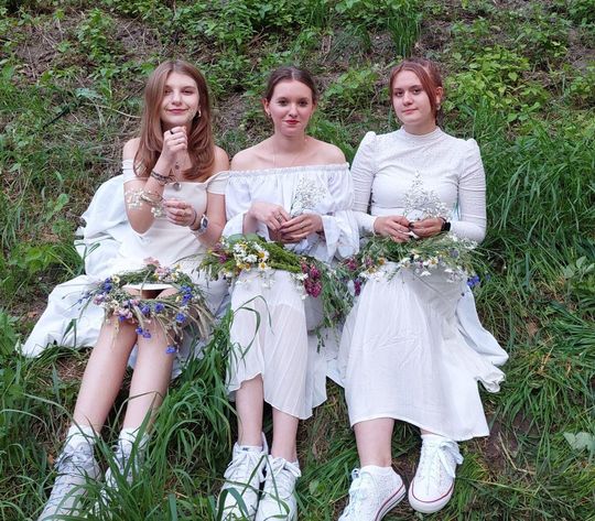 Magiczna Noc Świętojańska w Zamościu – taniec, ogień i śpiew przyciągnęły tłumy do Parku Miejskiego Magiczna Noc Świętojańska w Zamościu – taniec, ogień i śpiew przyciągnęły tłumy do Parku Miejskiego