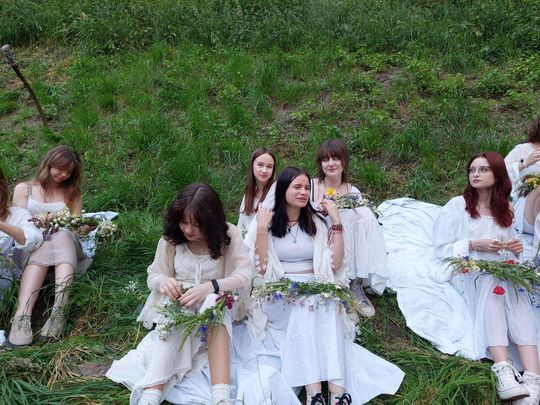 Magiczna Noc Świętojańska w Zamościu – taniec, ogień i śpiew przyciągnęły tłumy do Parku Miejskiego Magiczna Noc Świętojańska w Zamościu – taniec, ogień i śpiew przyciągnęły tłumy do Parku Miejskiego