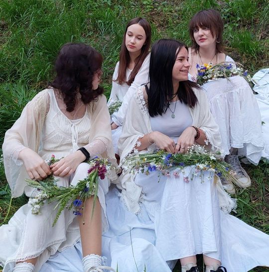 Magiczna Noc Świętojańska w Zamościu – taniec, ogień i śpiew przyciągnęły tłumy do Parku Miejskiego Magiczna Noc Świętojańska w Zamościu – taniec, ogień i śpiew przyciągnęły tłumy do Parku Miejskiego