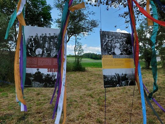 Zakłodzie: Plenerowa wystawa poświęcona muzyce. Festiwal Roztrąb 2025