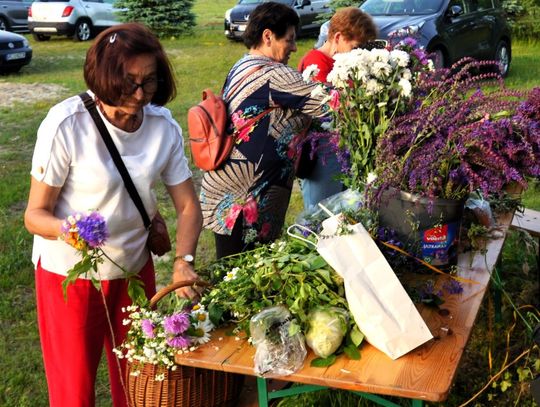 Spotkanie Kół Gospodyń Wiejskich z gminy Lubycza Królewska z sobótkowym akcentem.