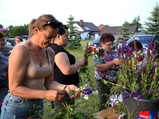 Spotkanie Kół Gospodyń Wiejskich z gminy Lubycza Królewska z sobótkowym akcentem.