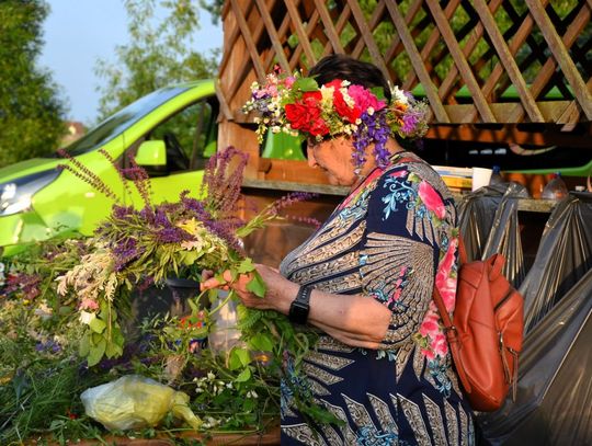 Spotkanie Kół Gospodyń Wiejskich z gminy Lubycza Królewska z sobótkowym akcentem.