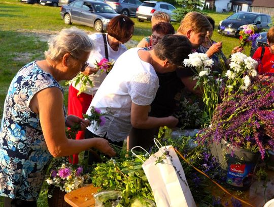 Spotkanie Kół Gospodyń Wiejskich z gminy Lubycza Królewska z sobótkowym akcentem.