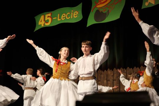 Jubileusz 45-lecia Zespołu Folklorystycznego „Roztocze” Jubileusz 45-lecia Zespołu Folklorystycznego „Roztocze”
