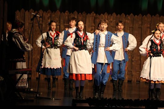 Jubileusz 45-lecia Zespołu Folklorystycznego „Roztocze” Jubileusz 45-lecia Zespołu Folklorystycznego „Roztocze”