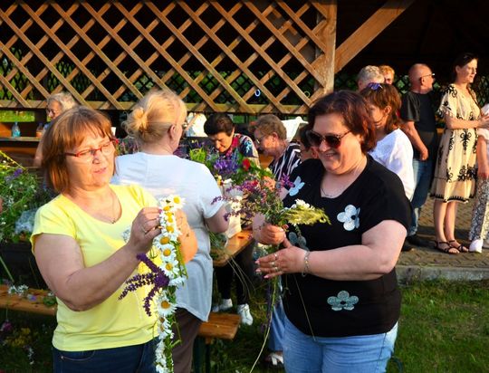Spotkanie Kół Gospodyń Wiejskich z gminy Lubycza Królewska z sobótkowym akcentem.