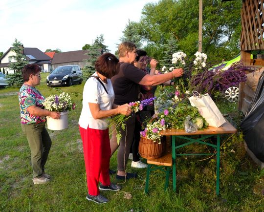 Spotkanie Kół Gospodyń Wiejskich z gminy Lubycza Królewska z sobótkowym akcentem.