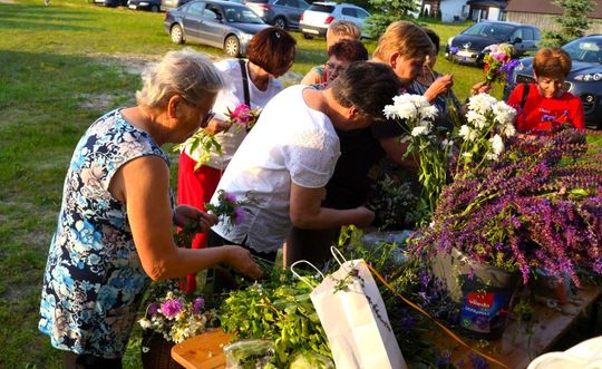 Spotkanie Kół Gospodyń Wiejskich z gminy Lubycza Królewska z sobótkowym akcentem.