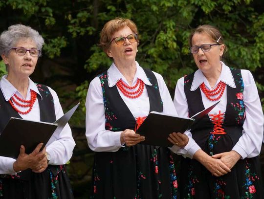 Śpiewający rajd pieszy pod nazwą „Z Szumów nad Morze”