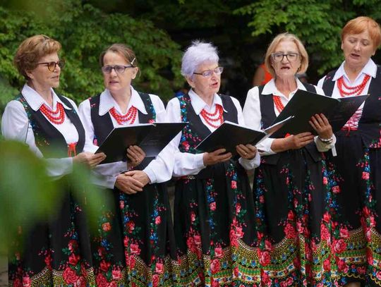 Śpiewający rajd pieszy pod nazwą „Z Szumów nad Morze”