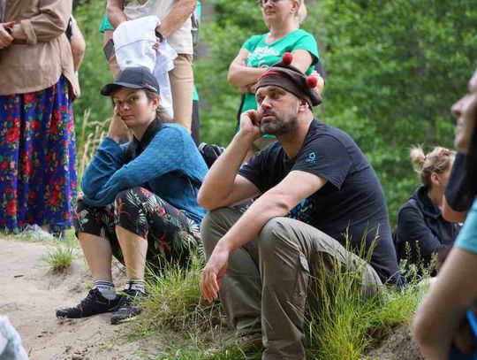 Śpiewający rajd pieszy pod nazwą „Z Szumów nad Morze”