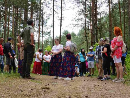 Śpiewający rajd pieszy pod nazwą „Z Szumów nad Morze”