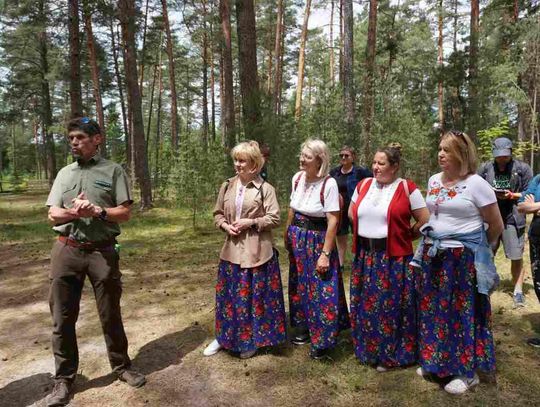 Śpiewający rajd pieszy pod nazwą „Z Szumów nad Morze”