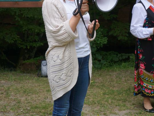 Śpiewający rajd pieszy pod nazwą „Z Szumów nad Morze”