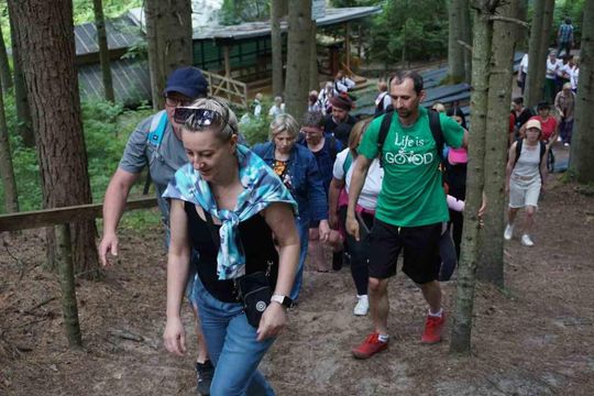 Śpiewający rajd pieszy pod nazwą „Z Szumów nad Morze”
