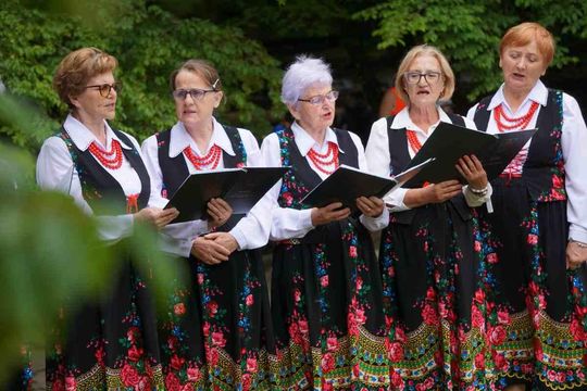 Śpiewający rajd pieszy pod nazwą „Z Szumów nad Morze”