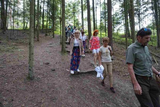 Śpiewający rajd pieszy pod nazwą „Z Szumów nad Morze”