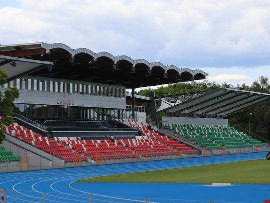 Stadion w Zamościu kosztował prawie 60 mln zł. Zobacz, jak wygląda