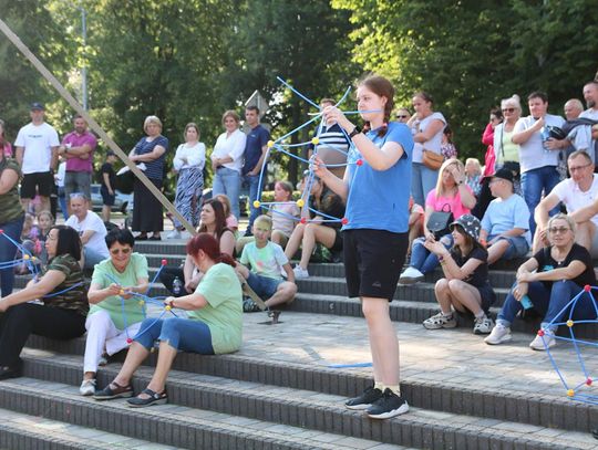 Tak Hrubieszów powitał lato 2025. Bańki, kolory i widowiskowe potyczki rad [ZDJĘCIA]