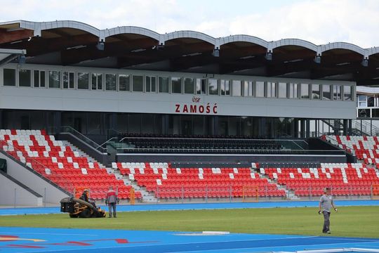 Stadion w Zamościu kosztował prawie 60 mln zł. Zobacz, jak wygląda