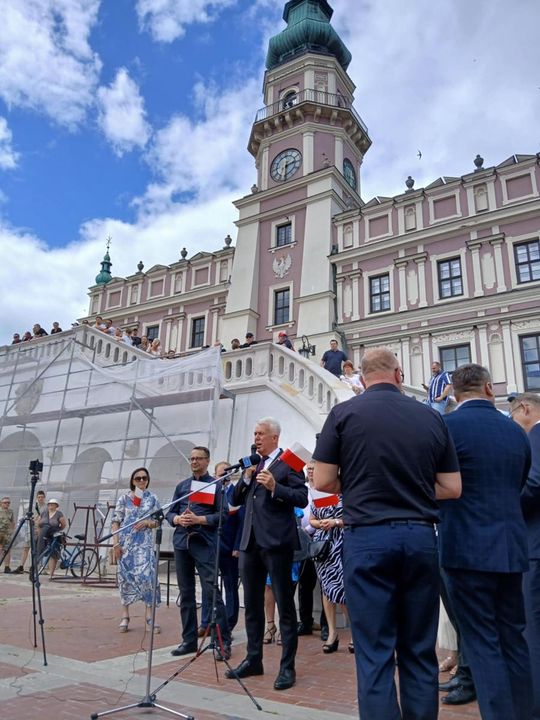 Zamość: Pikieta antyimigracyjna na Rynku Wielkim - galeria zdjęć