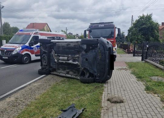 Wypadek z udziałem czterech pojazdów w Rogóźnie.