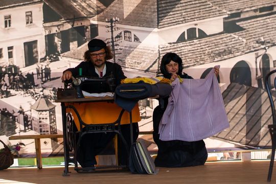 W Tomaszowie Lubelskim po raz pierwszy zorganizowano piknik tematyczny pod hasłem „Lata 20., lata 30.”