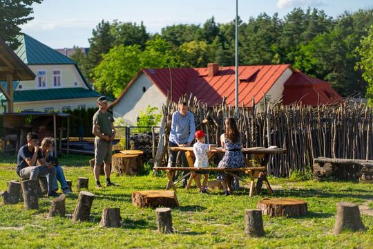 W Tomaszowie Lubelskim po raz pierwszy zorganizowano piknik tematyczny pod hasłem „Lata 20., lata 30.”