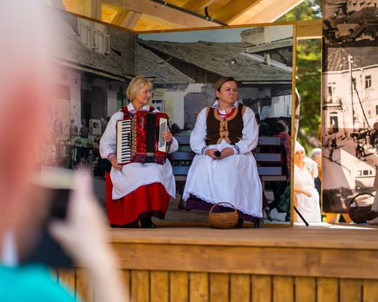 W Tomaszowie Lubelskim po raz pierwszy zorganizowano piknik tematyczny pod hasłem „Lata 20., lata 30.”