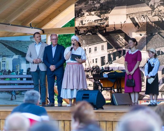 W Tomaszowie Lubelskim po raz pierwszy zorganizowano piknik tematyczny pod hasłem „Lata 20., lata 30.”