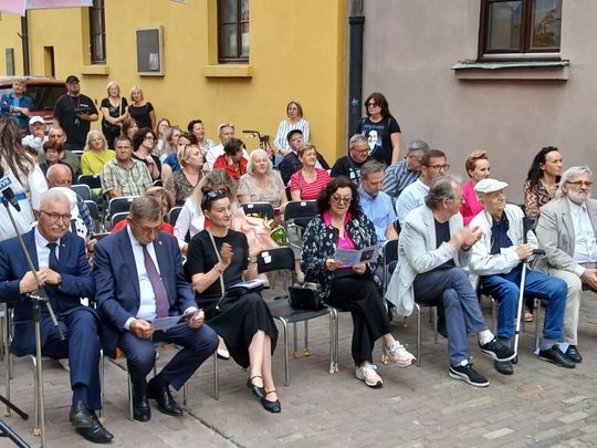 W zamojskiej Alei Sław uhonorowano prof. Lecha Majewskiego. W zamojskiej Alei Sław uhonorowano prof. Lecha Majewskiego.