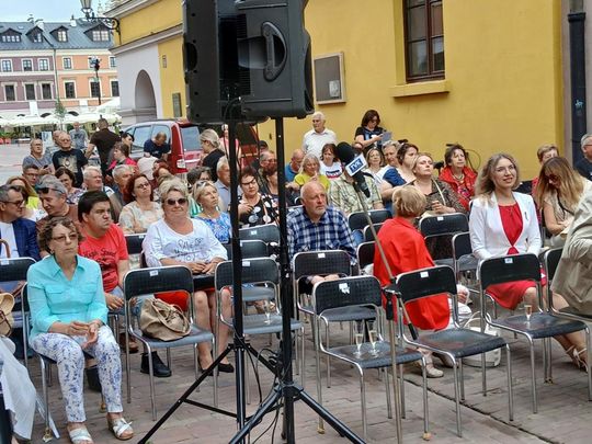 W zamojskiej Alei Sław uhonorowano prof. Lecha Majewskiego. W zamojskiej Alei Sław uhonorowano prof. Lecha Majewskiego.