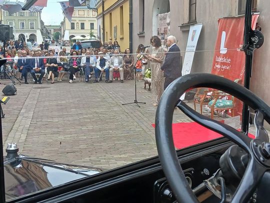 W zamojskiej Alei Sław uhonorowano prof. Lecha Majewskiego.