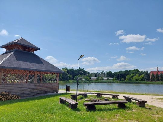 Na zbiorniku wodnym w Lubyczy Królewskiej obowiązuje zakaz kąpieli [ZDJĘCIA]