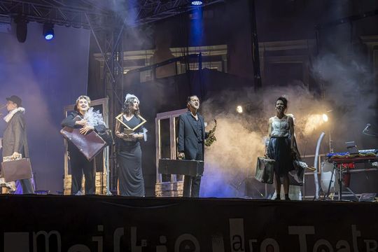 Spektakl jubileuszowy 50. edycji Zamojskiego Lata Teatralnego - galeria zdjęć