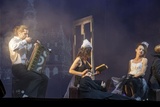 Spektakl jubileuszowy 50. edycji Zamojskiego Lata Teatralnego - galeria zdjęć