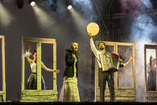 Spektakl jubileuszowy 50. edycji Zamojskiego Lata Teatralnego - galeria zdjęć