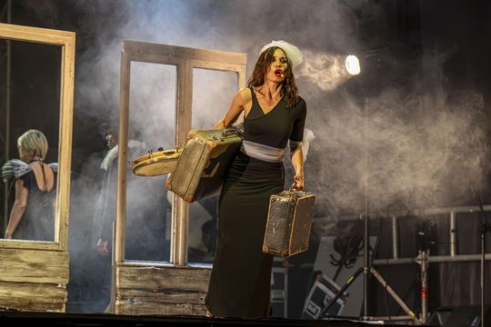 Spektakl jubileuszowy 50. edycji Zamojskiego Lata Teatralnego - galeria zdjęć