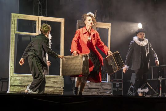 Spektakl jubileuszowy 50. edycji Zamojskiego Lata Teatralnego - galeria zdjęć