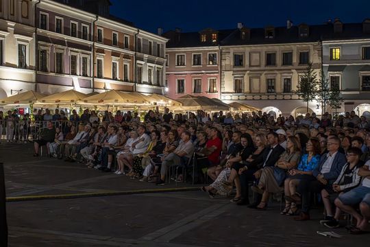 Spektakl jubileuszowy 50. edycji Zamojskiego Lata Teatralnego - galeria zdjęć Spektakl jubileuszowy 50. edycji Zamojskiego Lata Teatralnego - galeria zdjęć