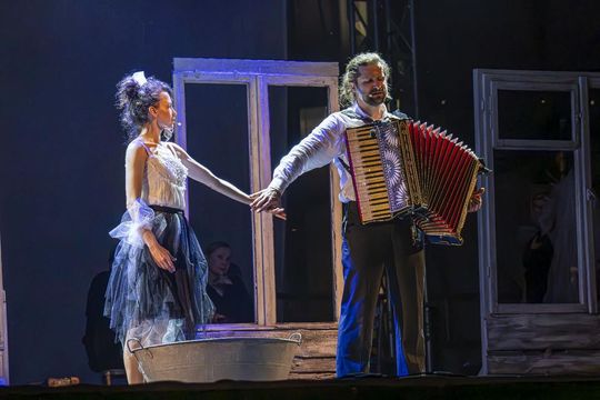 Spektakl jubileuszowy 50. edycji Zamojskiego Lata Teatralnego - galeria zdjęć