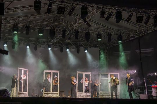 Spektakl jubileuszowy 50. edycji Zamojskiego Lata Teatralnego - galeria zdjęć Spektakl jubileuszowy 50. edycji Zamojskiego Lata Teatralnego - galeria zdjęć