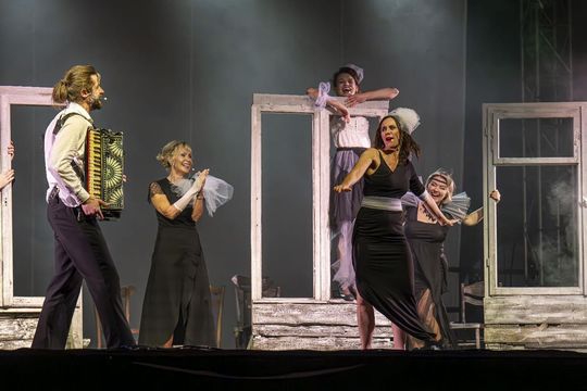 Spektakl jubileuszowy 50. edycji Zamojskiego Lata Teatralnego - galeria zdjęć