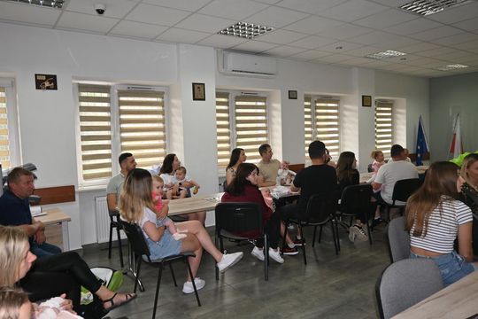 Wójt gminy Tomaszów Lubelski powitała najmłodszych mieszkańców - galeria zdjęć