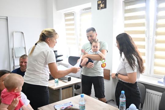 Wójt gminy Tomaszów Lubelski powitała najmłodszych mieszkańców - galeria zdjęć