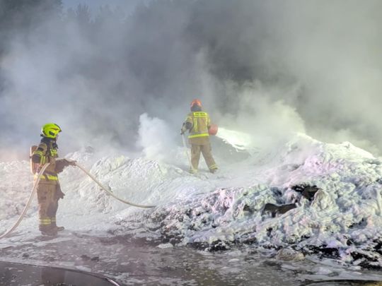 Pożar odpadów w Bełżcu - galeria zdjęć