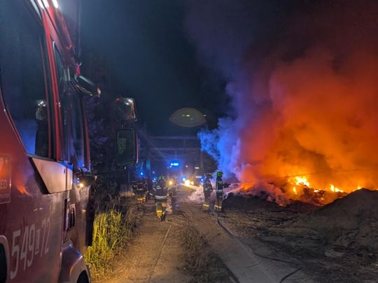 Pożar odpadów w Bełżcu - galeria zdjęć