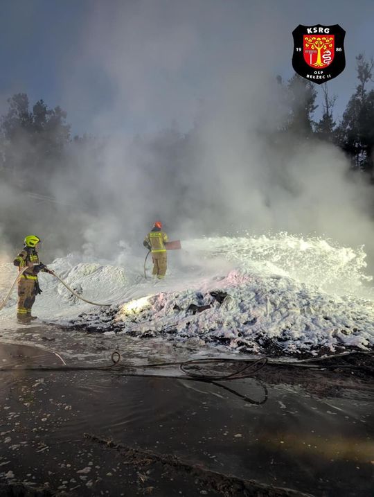 Pożar odpadów w Bełżcu - galeria zdjęć