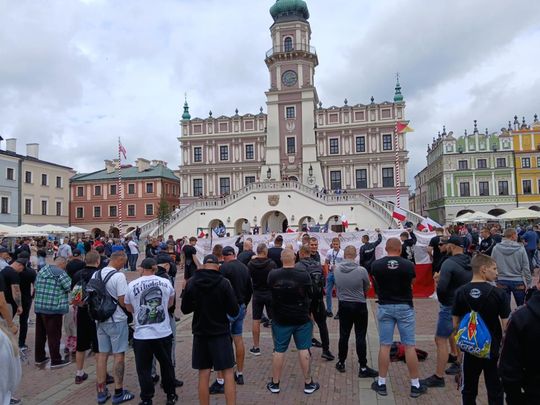 Wiec antyimigracyjny w Zamościu - galeria zdjec
